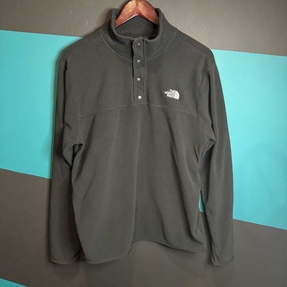 The North Face Black Pullover Jacket - Picture 3 of 9